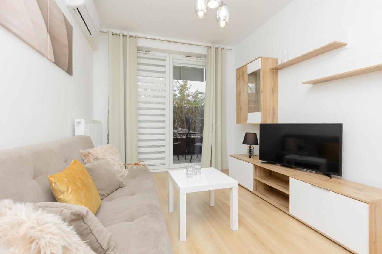 Apartment With Ac Warsaw Mokotow Business Centre By Noclegi Renters Exterior photo